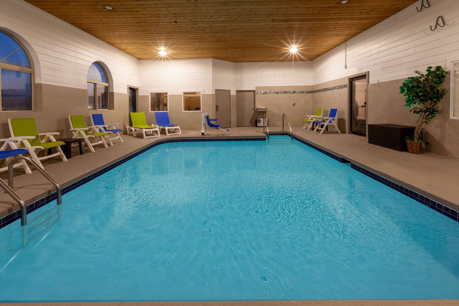 Days Inn by Wyndham Sturtevant / Racine / Mount Pleasant 57/78