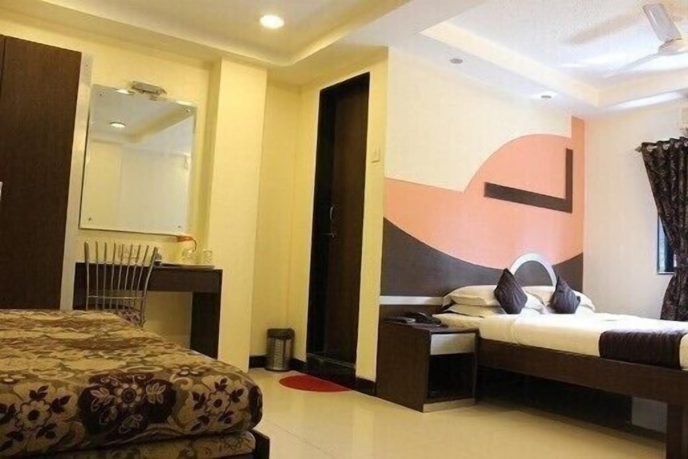 Fortune Hotel 13/39
