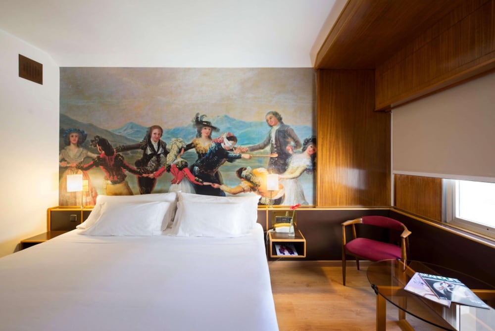 ROOM, SINGLE, DOUBLE BED