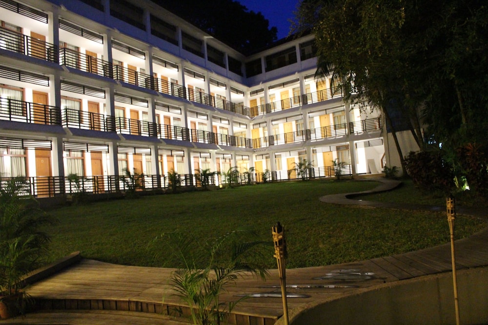 HOTEL SENTINEL 37/38