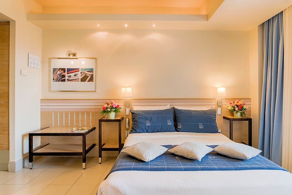Esperides Beach Resort 11/50