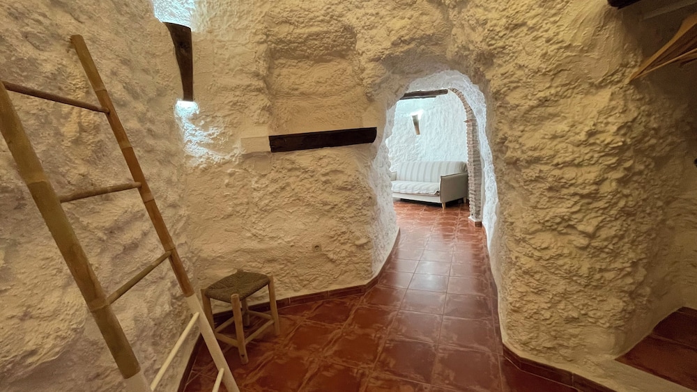 Cuevas el Atochal Origenes 31/69