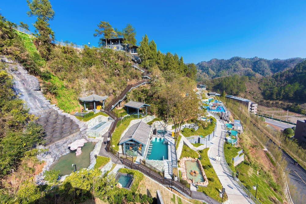 Wyndham Grand Plaza Royale Hot Springs Fenghuang 31/39