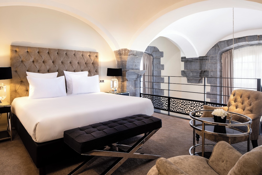 2 Bedrooms, Presidential, Suite, 2 King Beds
