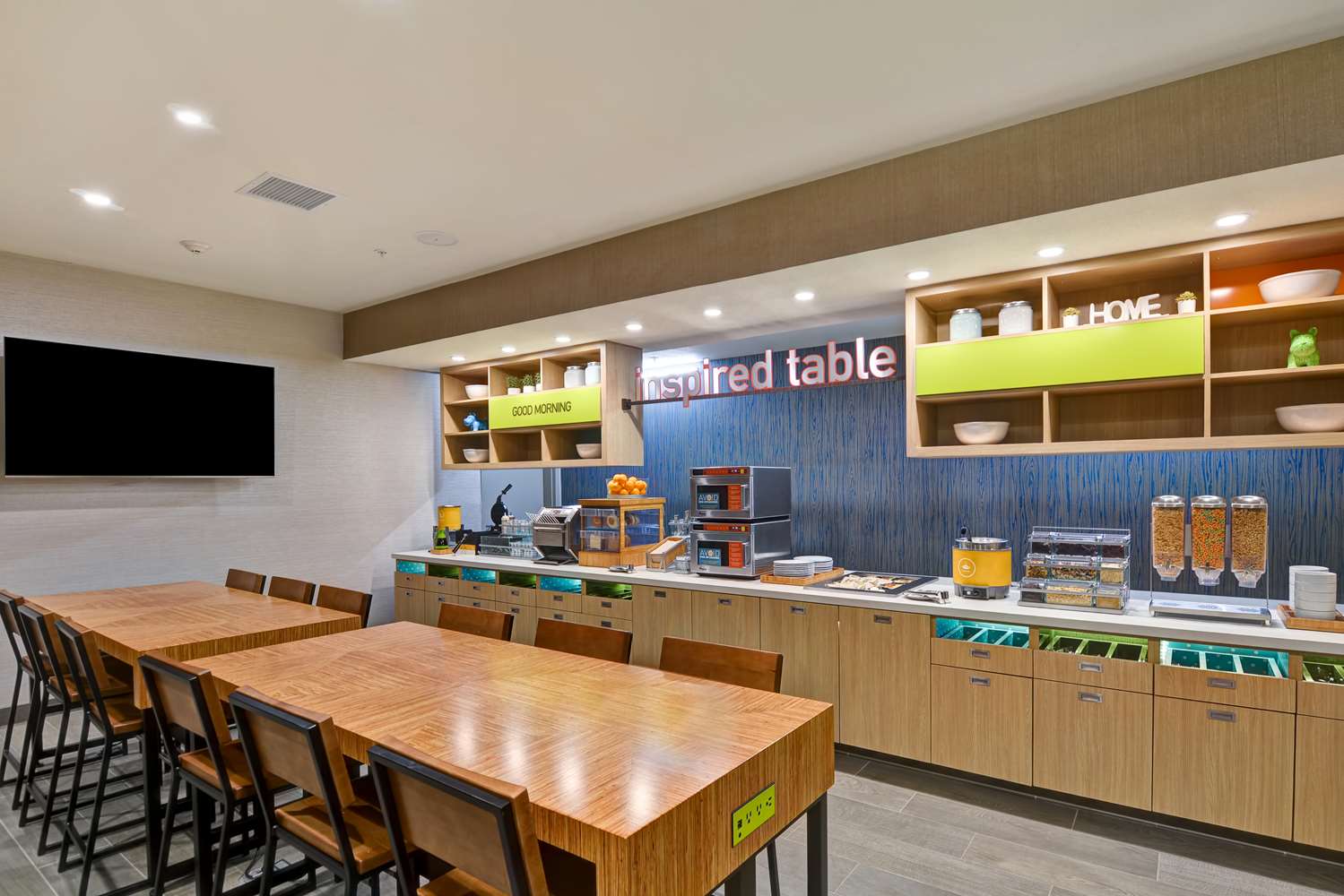 restaurant cafeteria