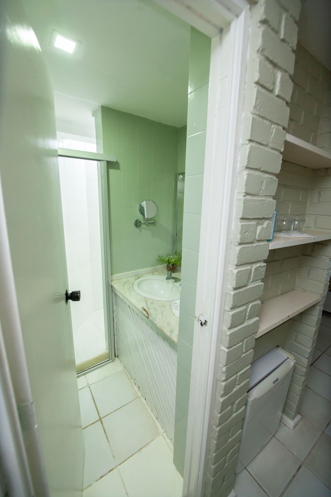 Portogalo Suite Hotel 33/82