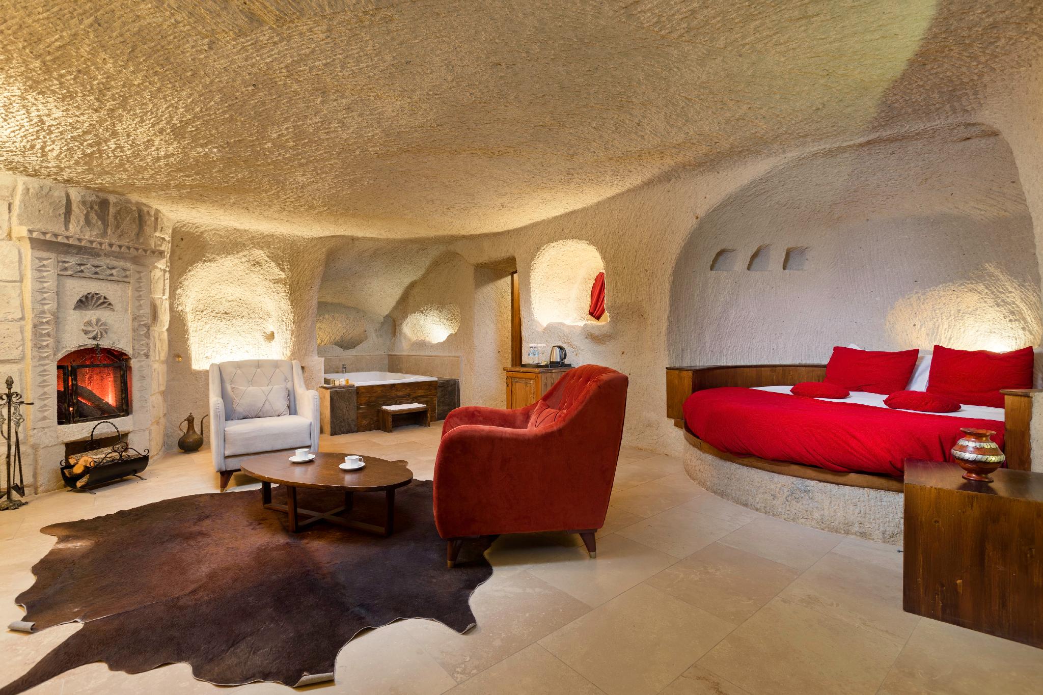 Cave, Suite, King Bed