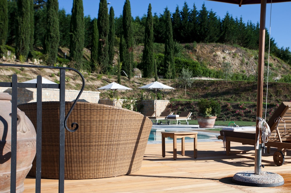 Relais Fattoria Belvedere 60/79