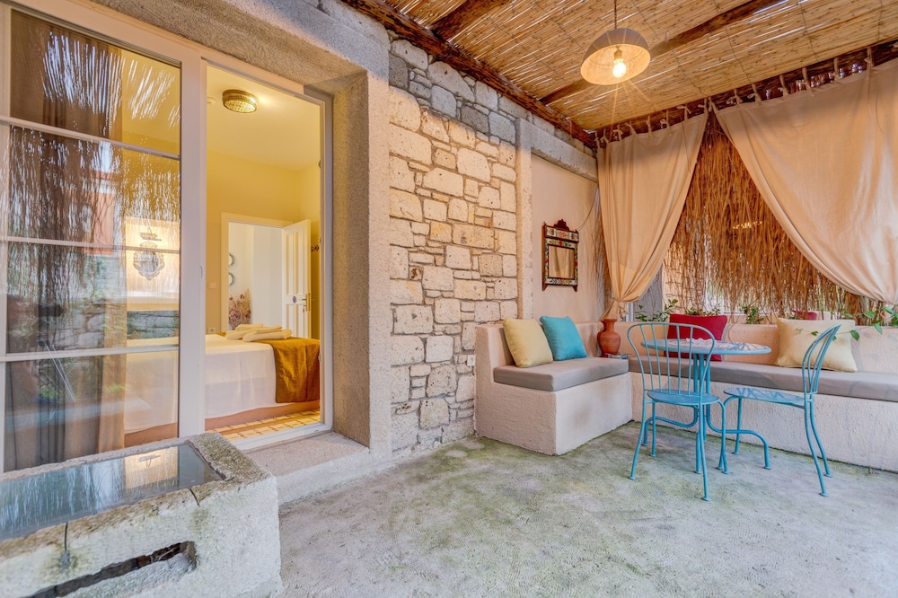 Vespera Hotel 30/43