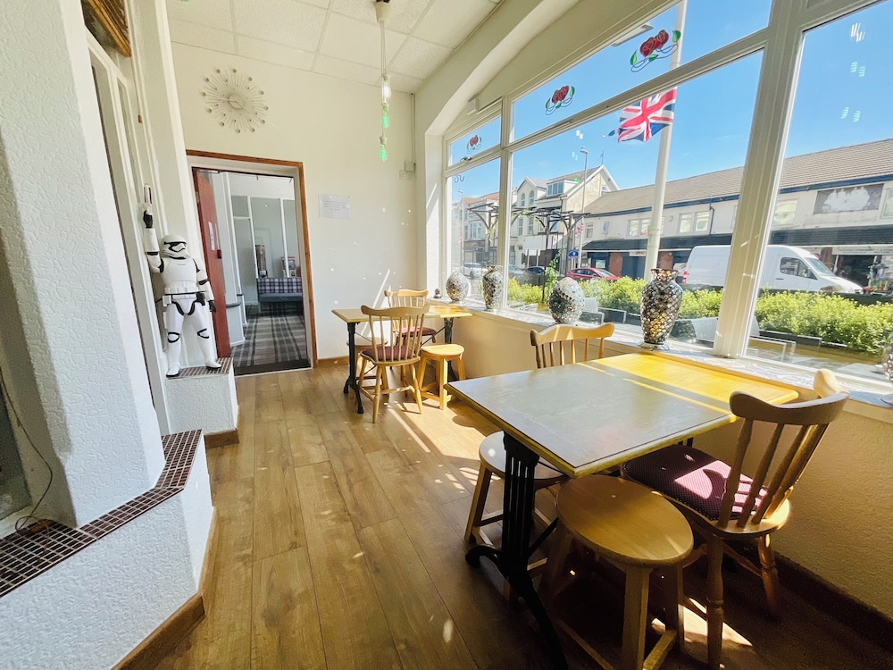 Danescourt Lodge 27/50
