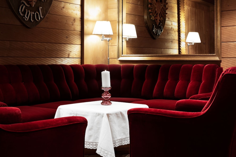 Hotel Tyrol 36/66
