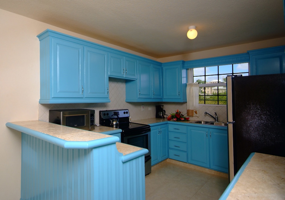 Best E Villas Providence 25/39