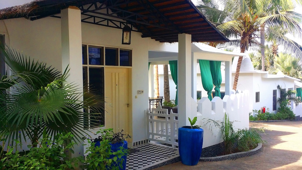 Coco Ocean Resort and Spa in SERREKUNDA
