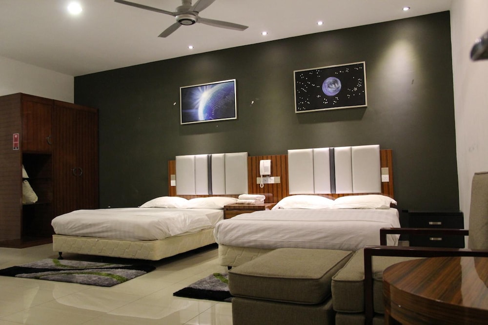 M Design Hotel Seri Kembangan 44/68