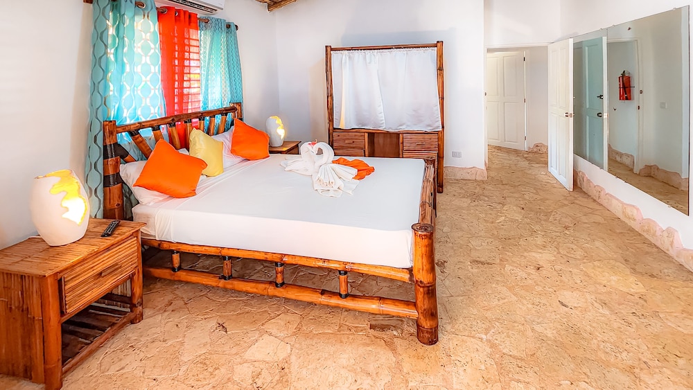 Paradiso del Caribe 7/50