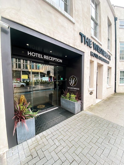 The Westbridge 48/48