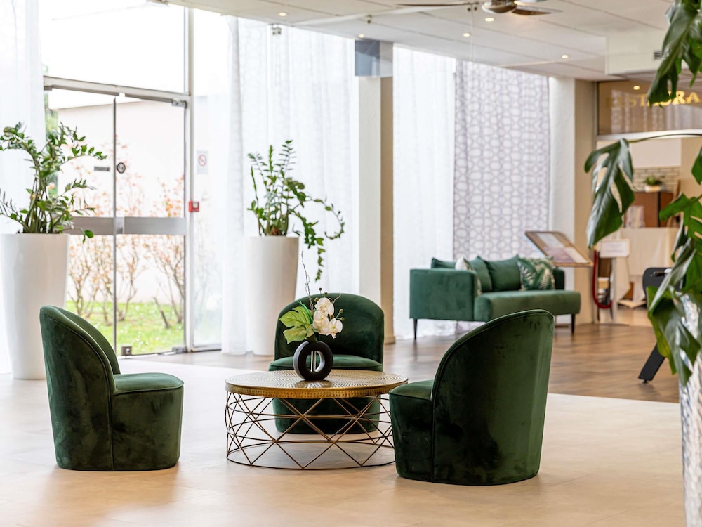 Hotel Mercure Paris Le Bourget 47/74