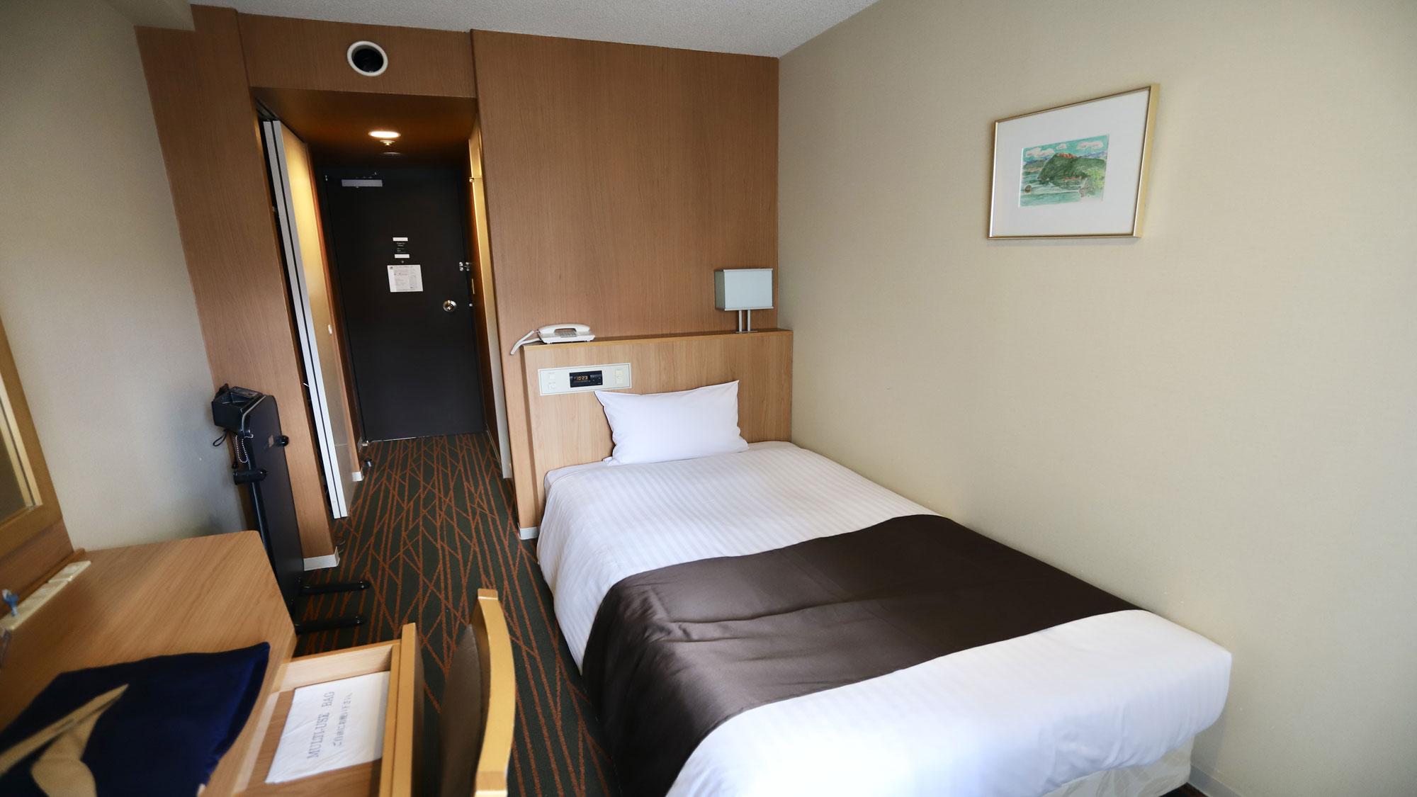 Semi Room, Standard, Single, Semi Double Bed