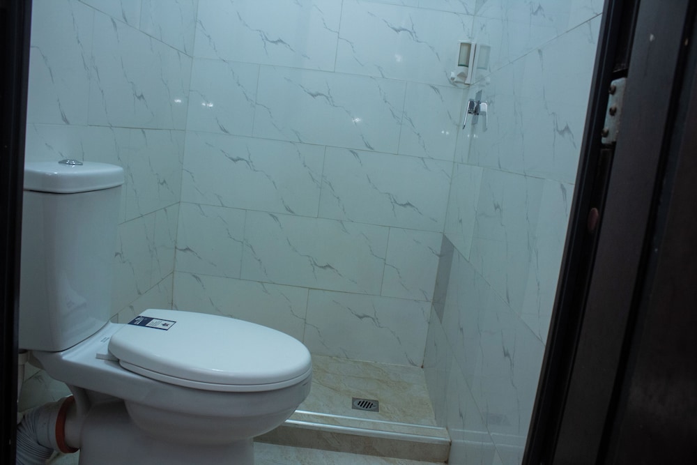 Mayors Diplomat Suites Opebi 47/48