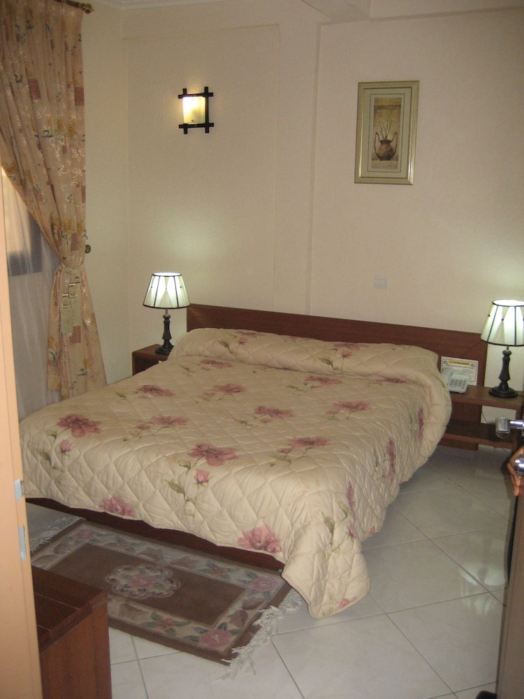 STANDARD, DOUBLE BED