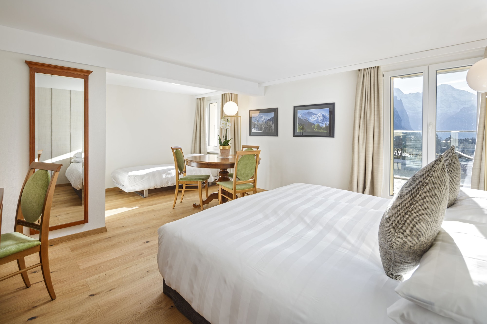 Mountain, Deluxe, Family, 5 Beds, Mountain View, Balcony