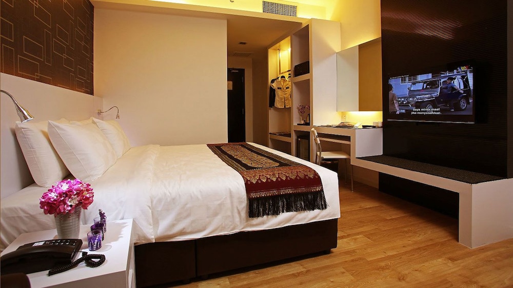 CAIRNHILL HOTEL KUALA LUMPUR 22/34