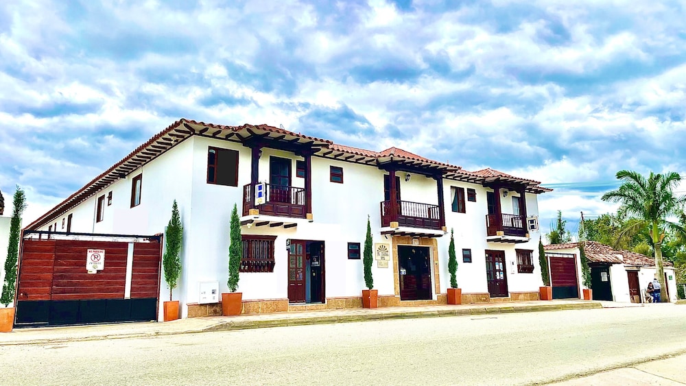 Hotel VDL Colonial by PRIMA Collection 1/50