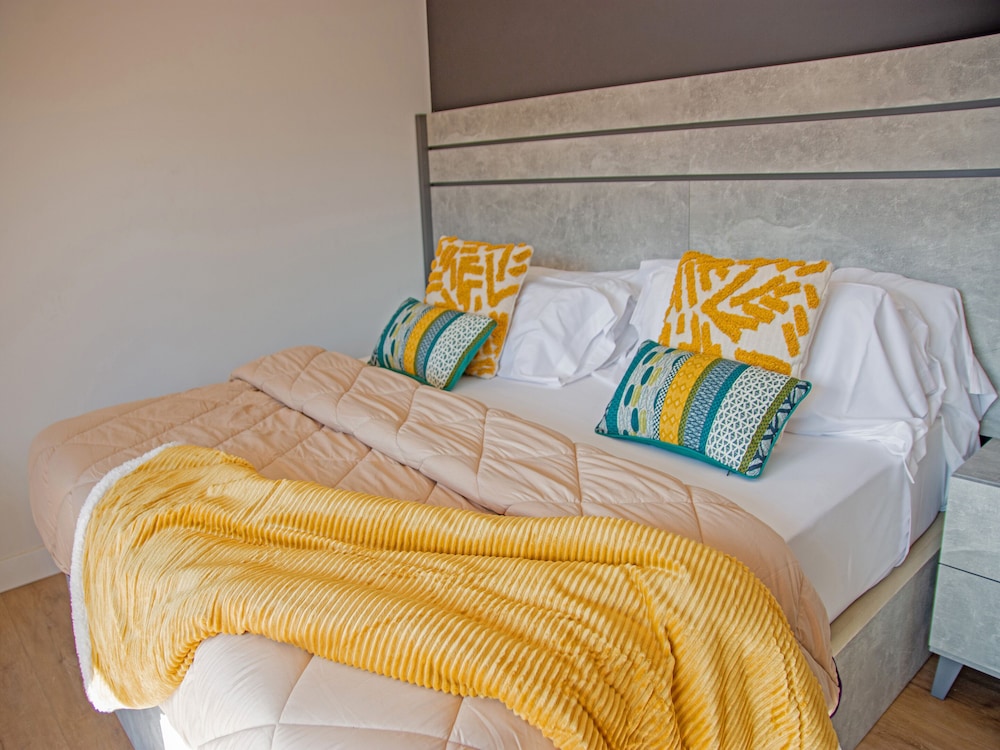 Apartamentos Santander Maliaño Suites 3000 24/50