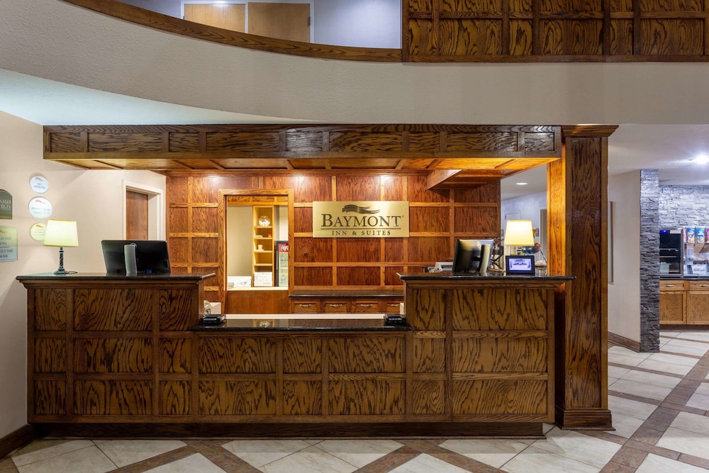 Baymont By Wyndham Elkhart 8/54