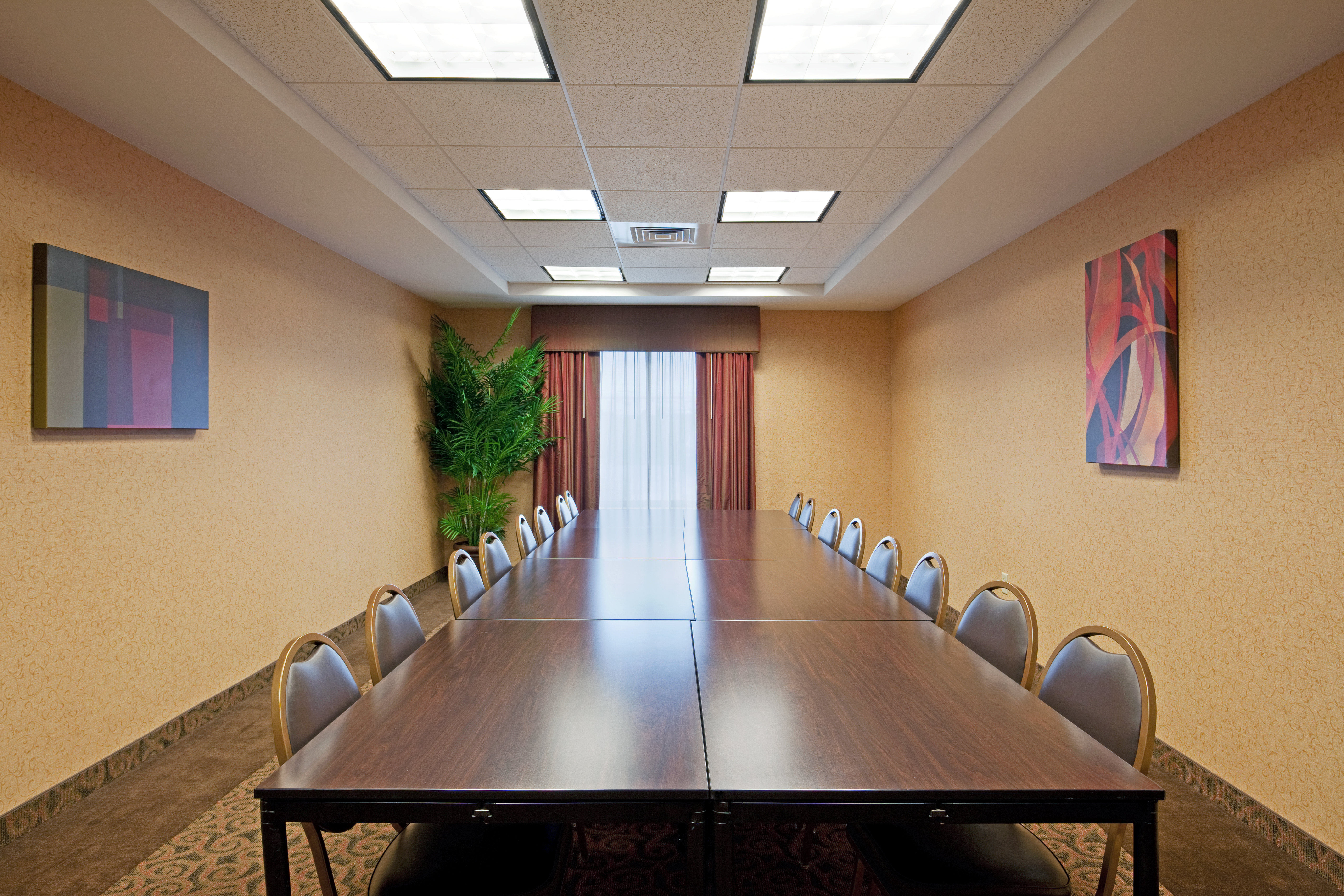 Holiday Inn Express Hotel Suites Malone 20/22
