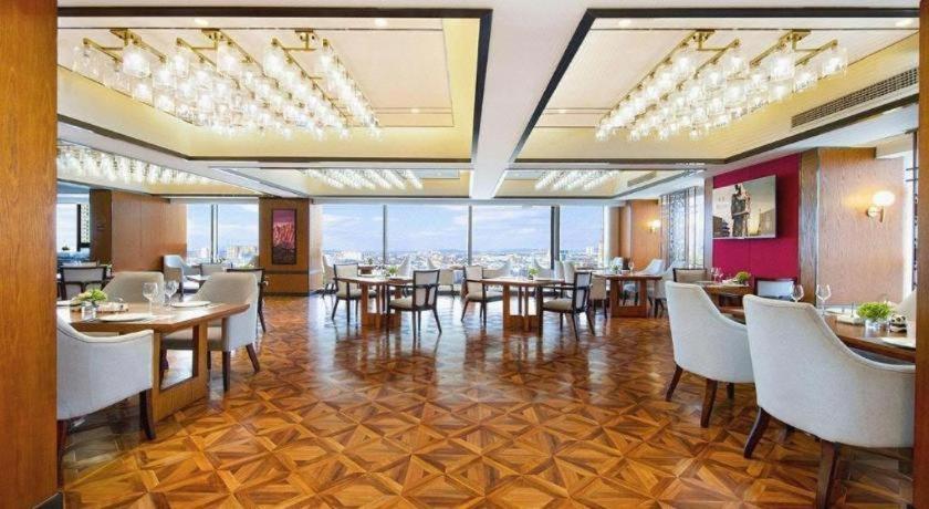 Metropolo Jinjiang Hotel (Chengdu Wuhou Wanda Saikang) 48/58