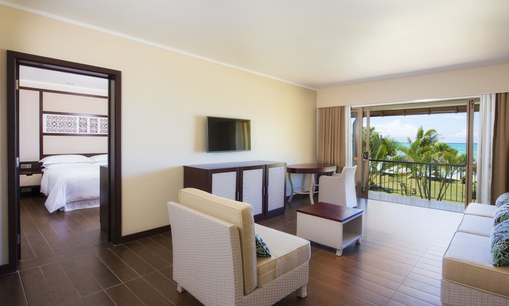 Samoa Beach Resort 44/70