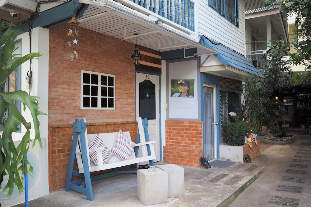 Stay With Me Guesthouse 8/50