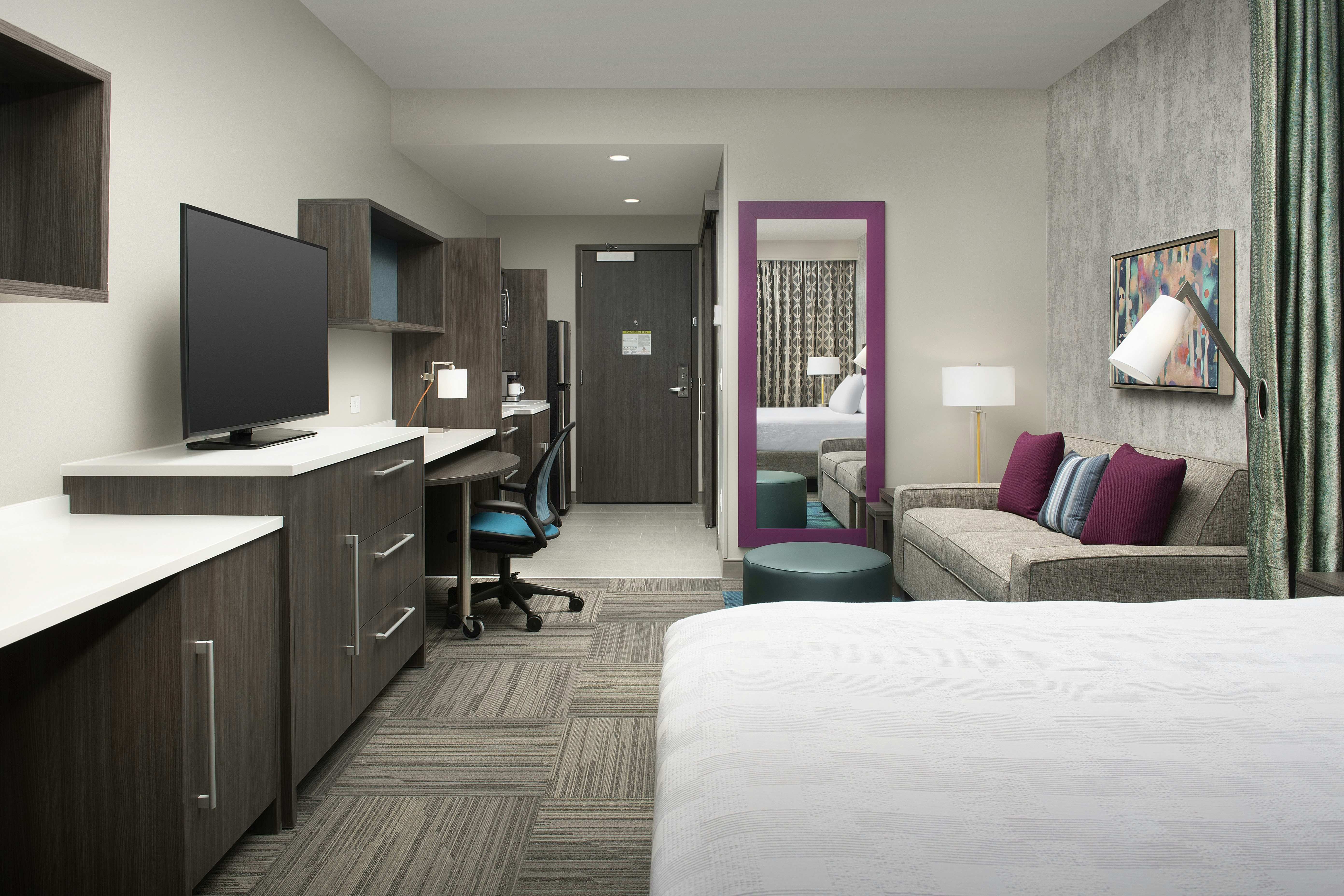 PREMIUM, STUDIO, SUITE, KING BED
