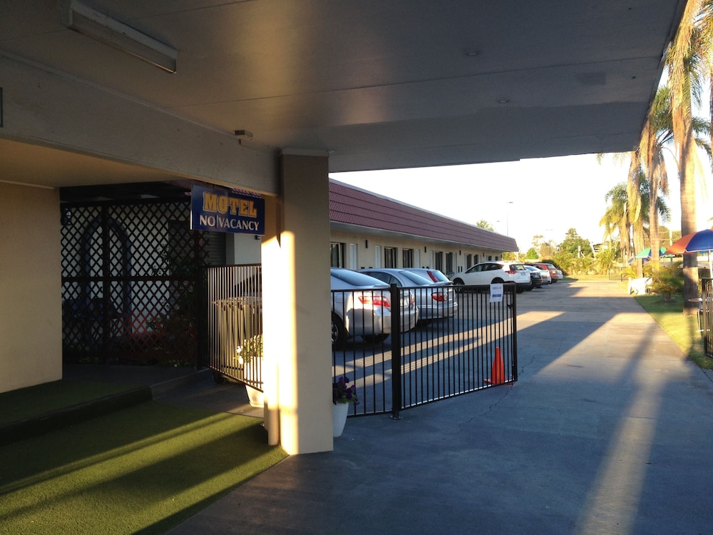 Main Street Motel 28/37