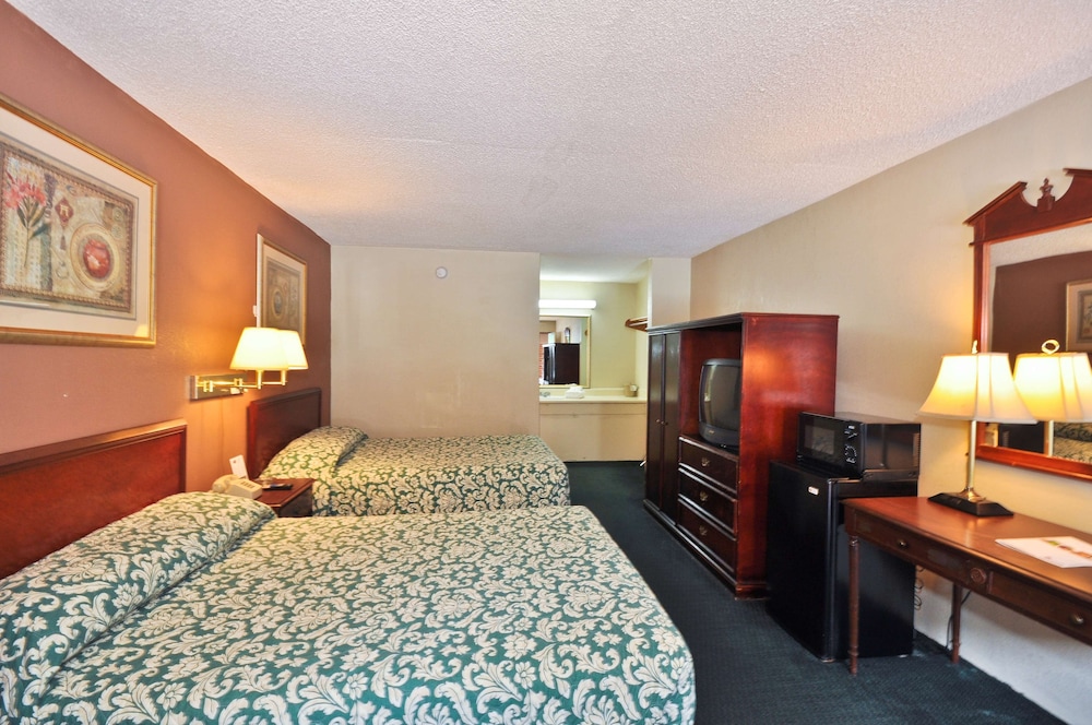 Country Hearth Inn & Suites Marietta 14/43