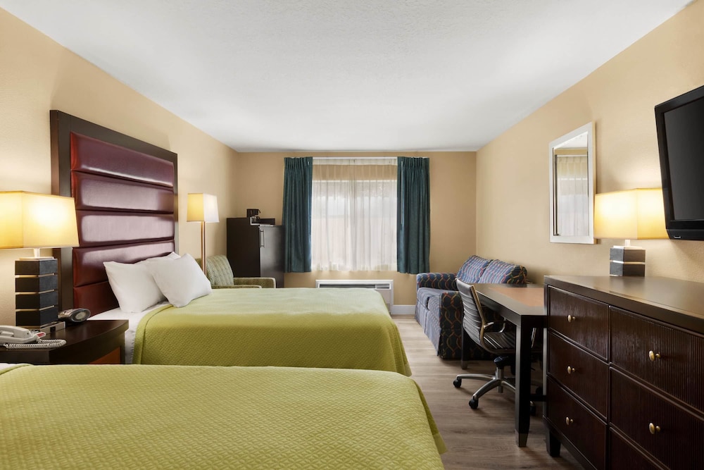 Days Inn N Orlando Casselberry 23/49
