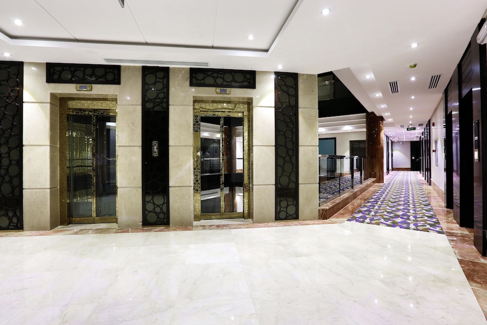 Duset Hotel 4/58