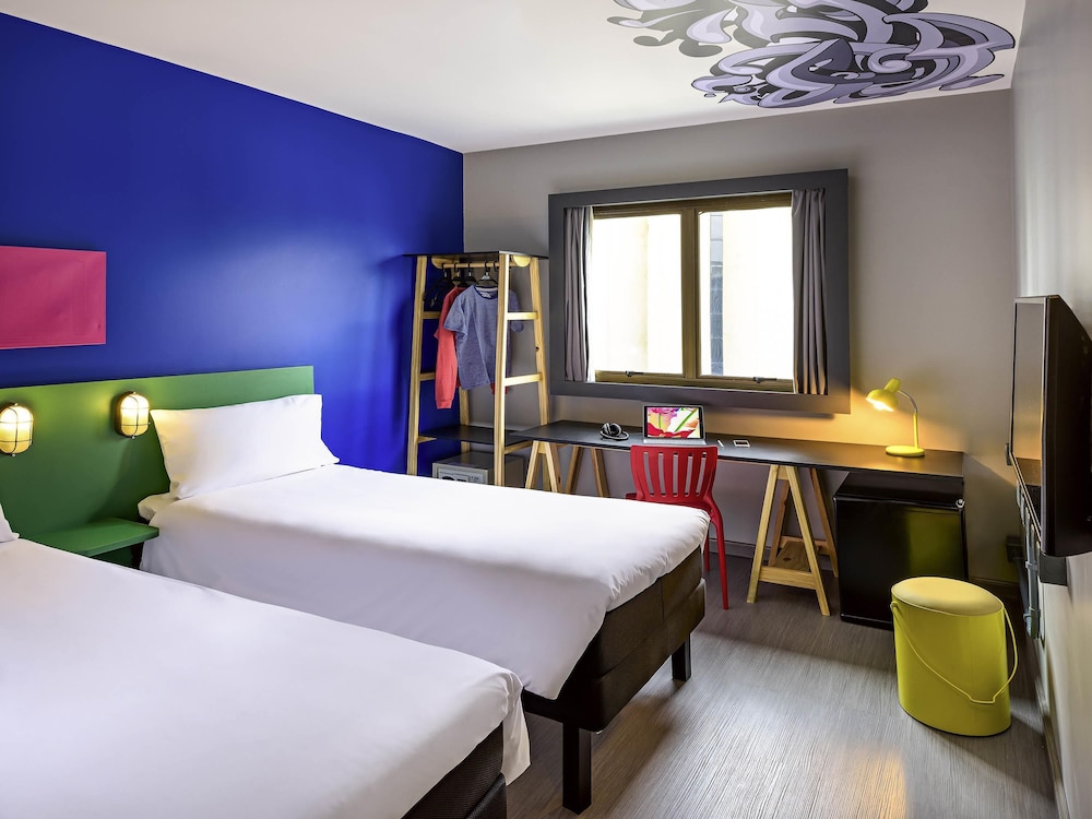 ibis Styles SP Faria Lima 18/64