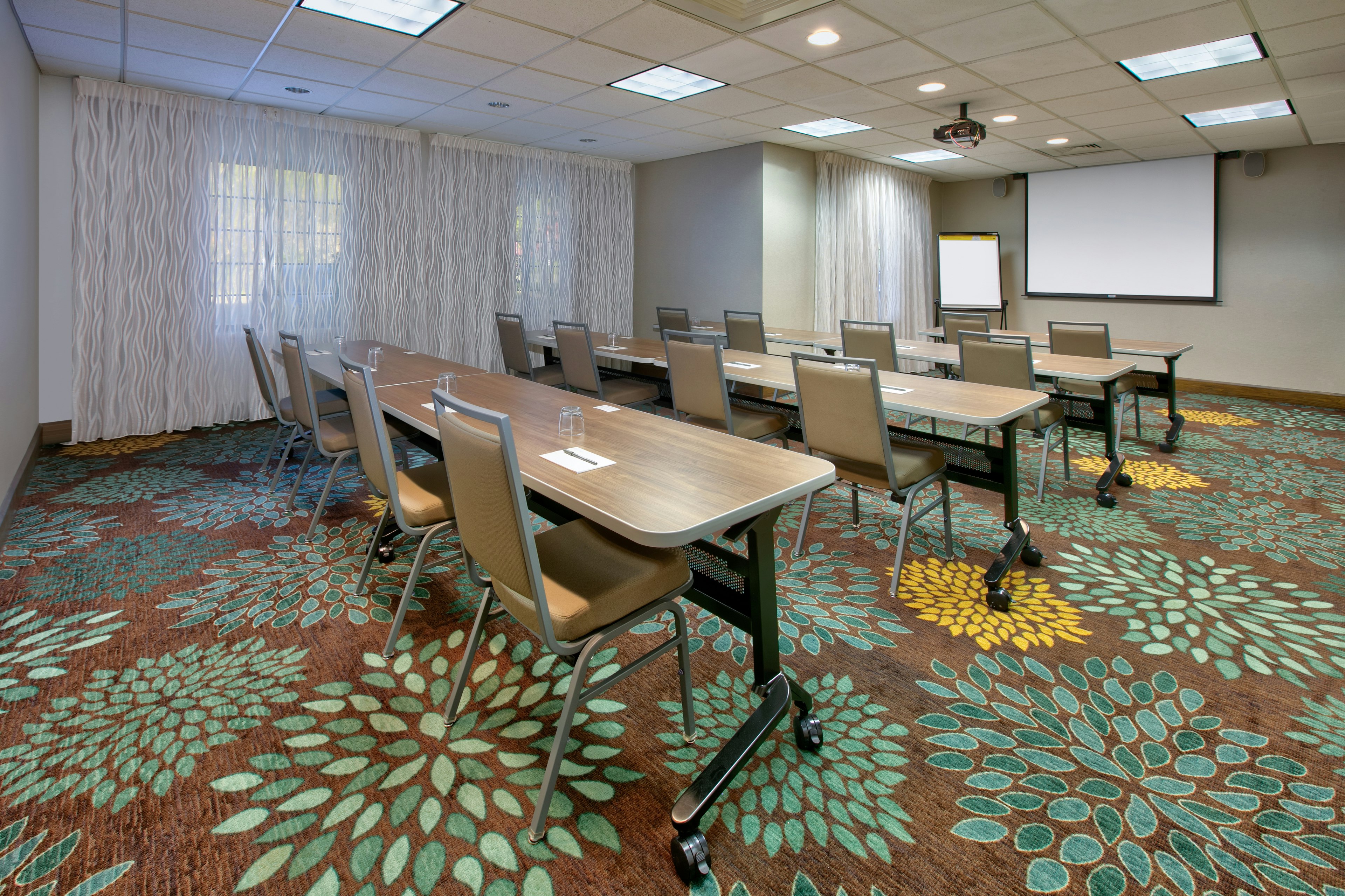 Staybridge Suites Corning 52/66