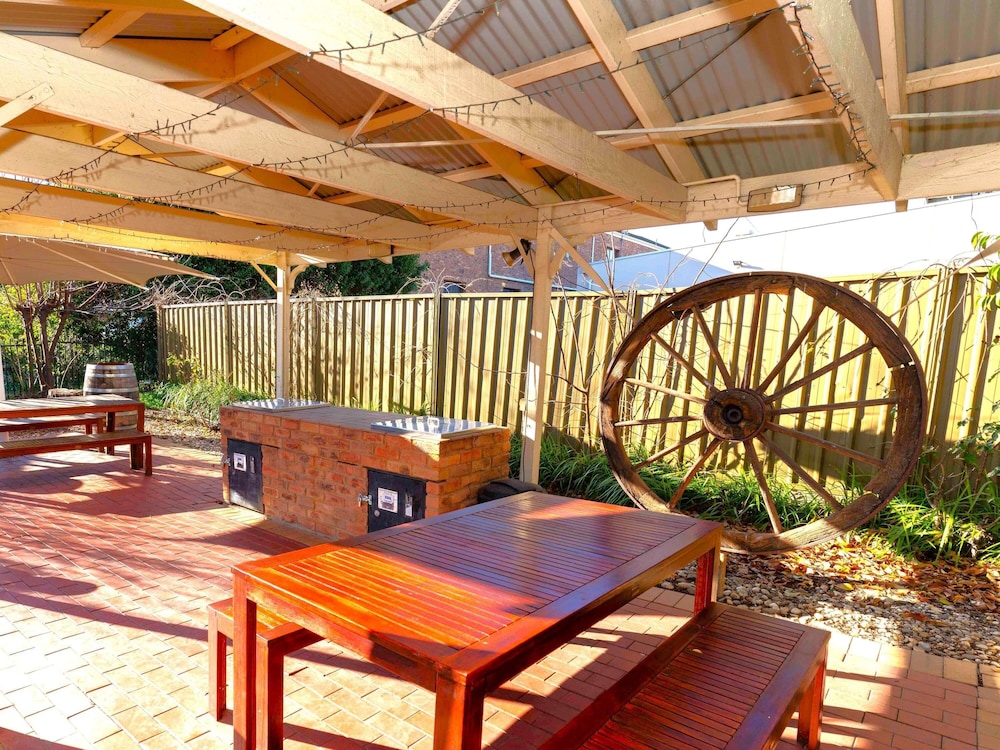 MERCURE PORT OF ECHUCA 44/60