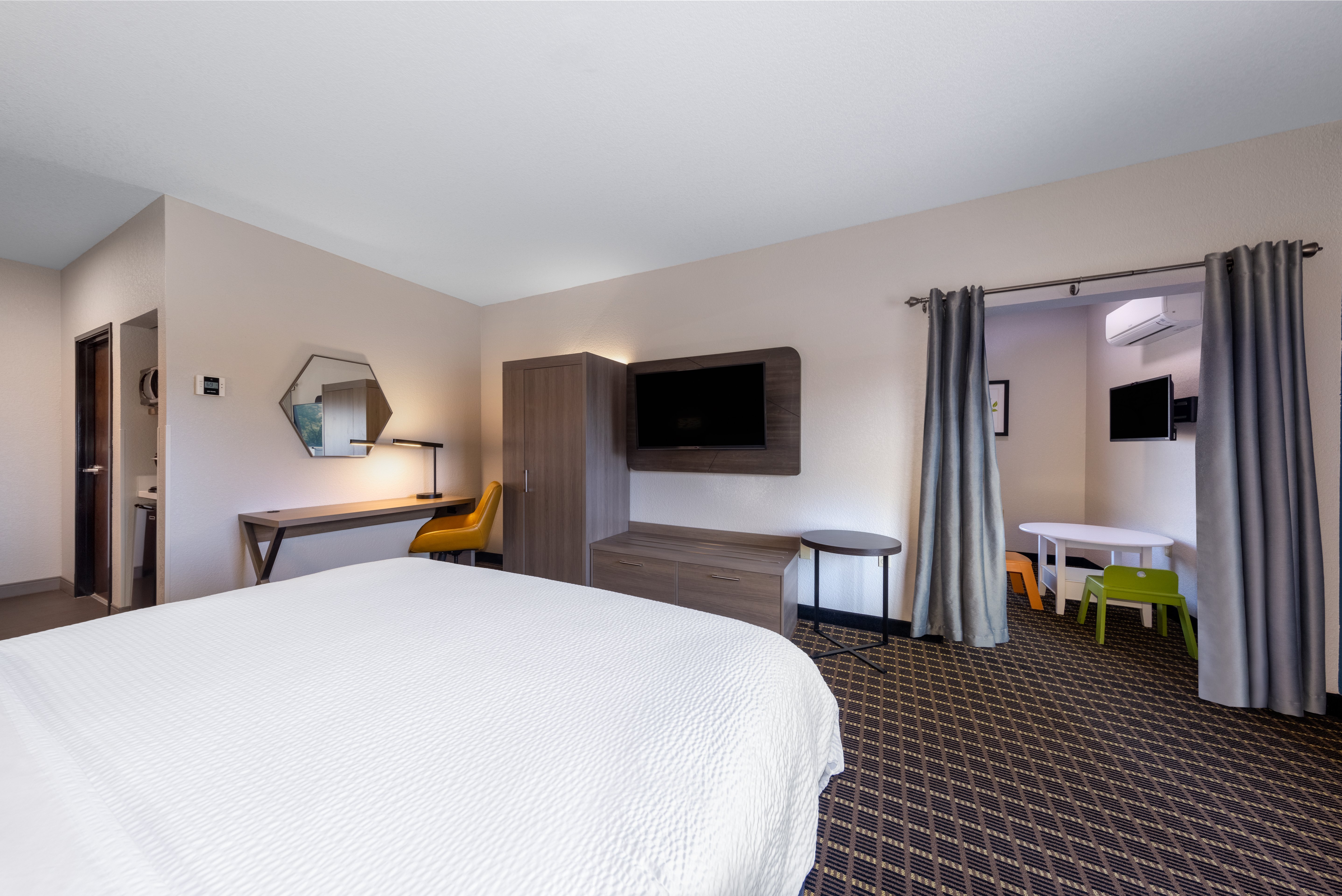 Kids Suite, King Bed