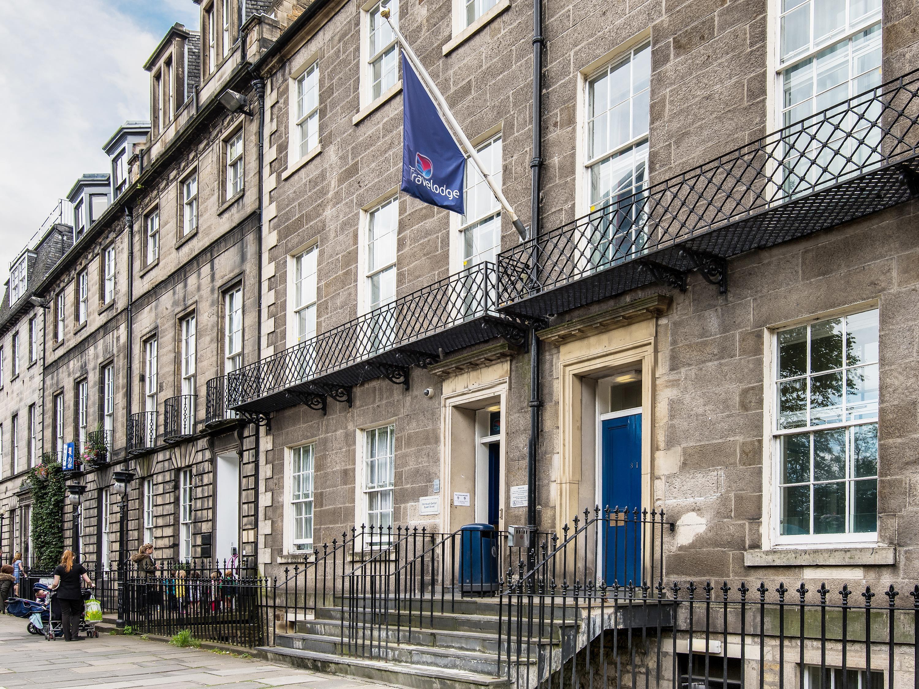 Travelodge Edinburgh Central Queen Street 16/22