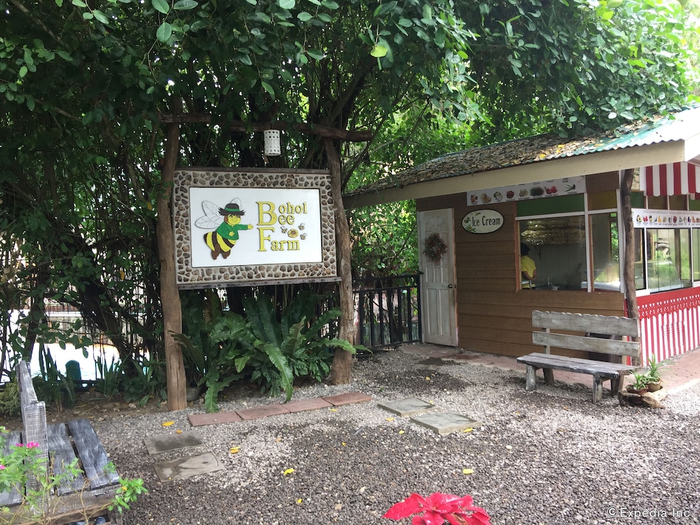 Bohol Bee Farm 3/75
