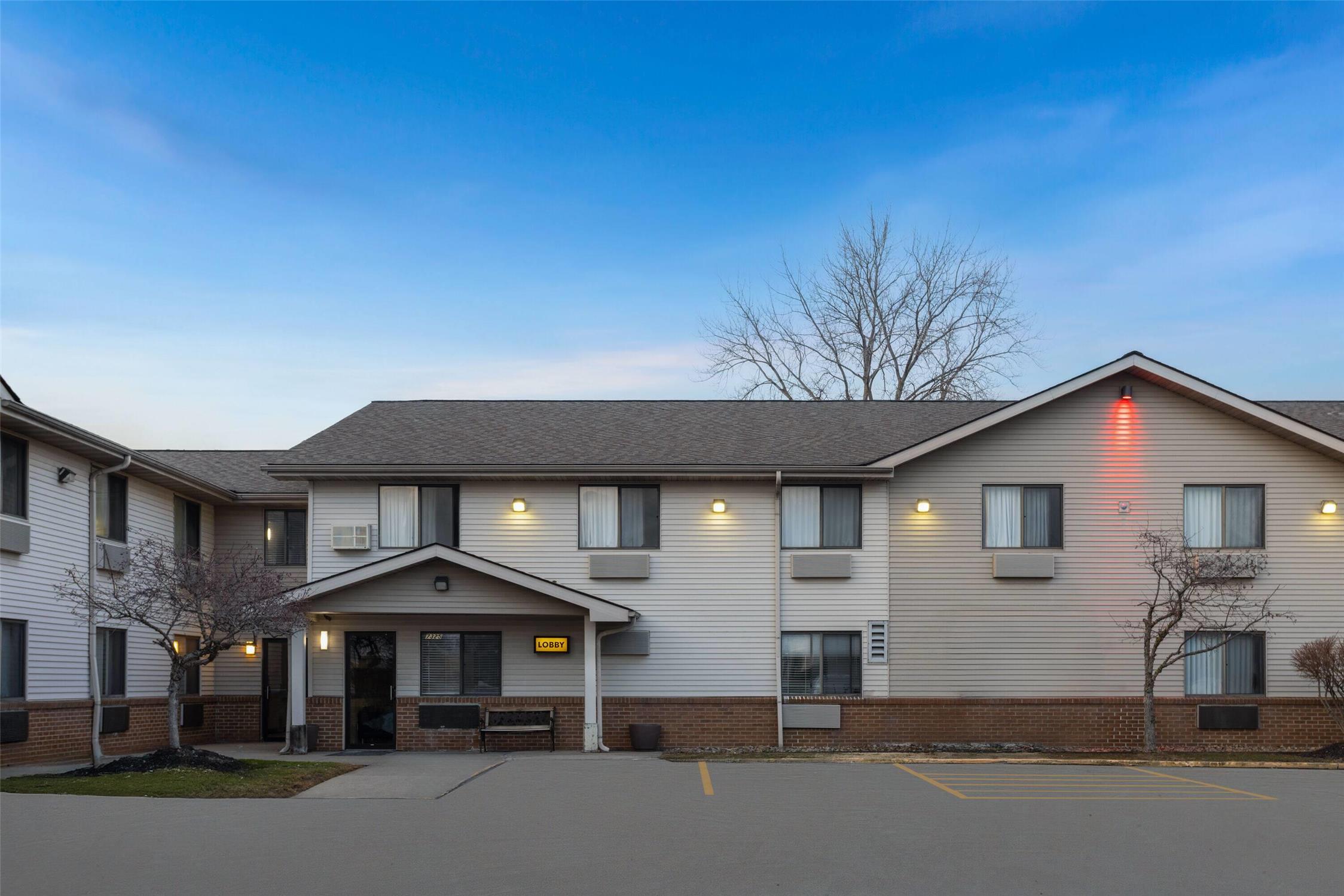 Super 8 By Wyndham Mentor/Cleveland Area 3/31