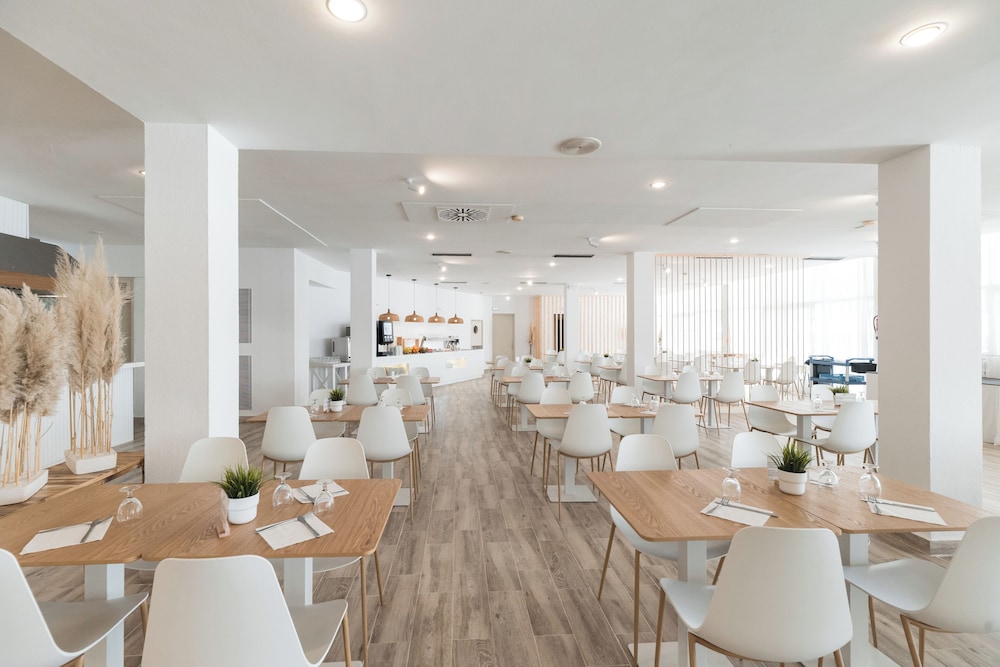 Beach Club Aparthotel 31/40