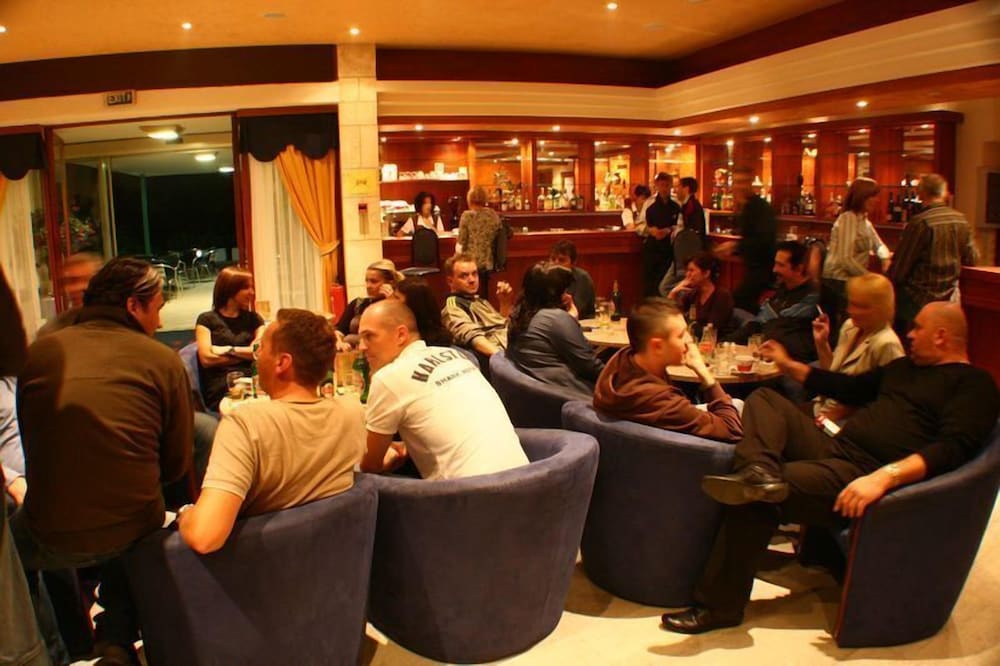 Pula Hotel 16/37