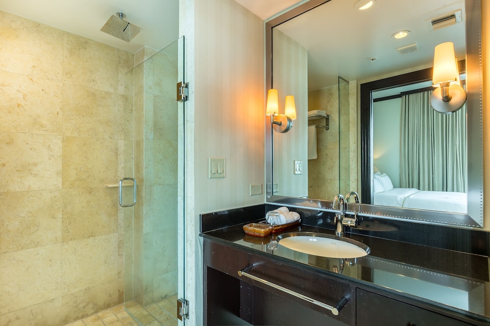 SBV Luxury Ocean Hotel Suites 38/42