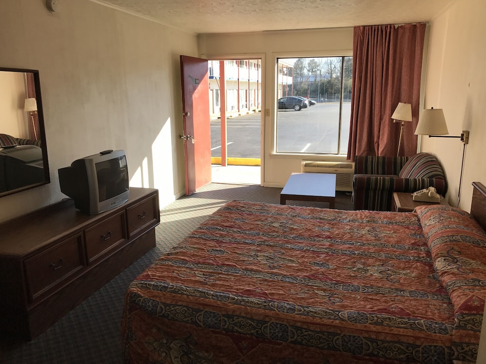 Flagship Inn 33/38