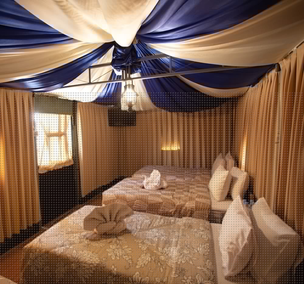 Royal Caravan Hotel and Outbond 28/58